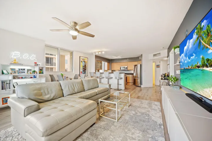 7-web-or-mls-2001-n-ocean-blvd-304