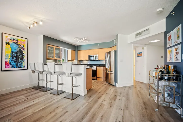 10-web-or-mls-2001-n-ocean-blvd-304