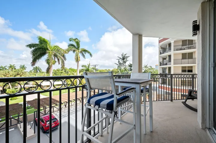 23-web-or-mls-2001-n-ocean-blvd-304