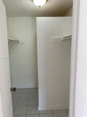 Walking Closet