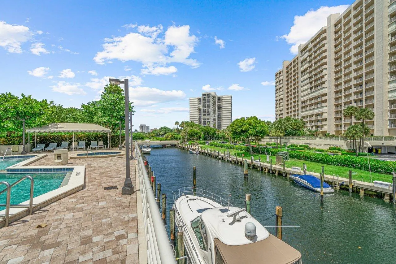 064-4201NorthOceanBoulevard-1801C-BocaRa