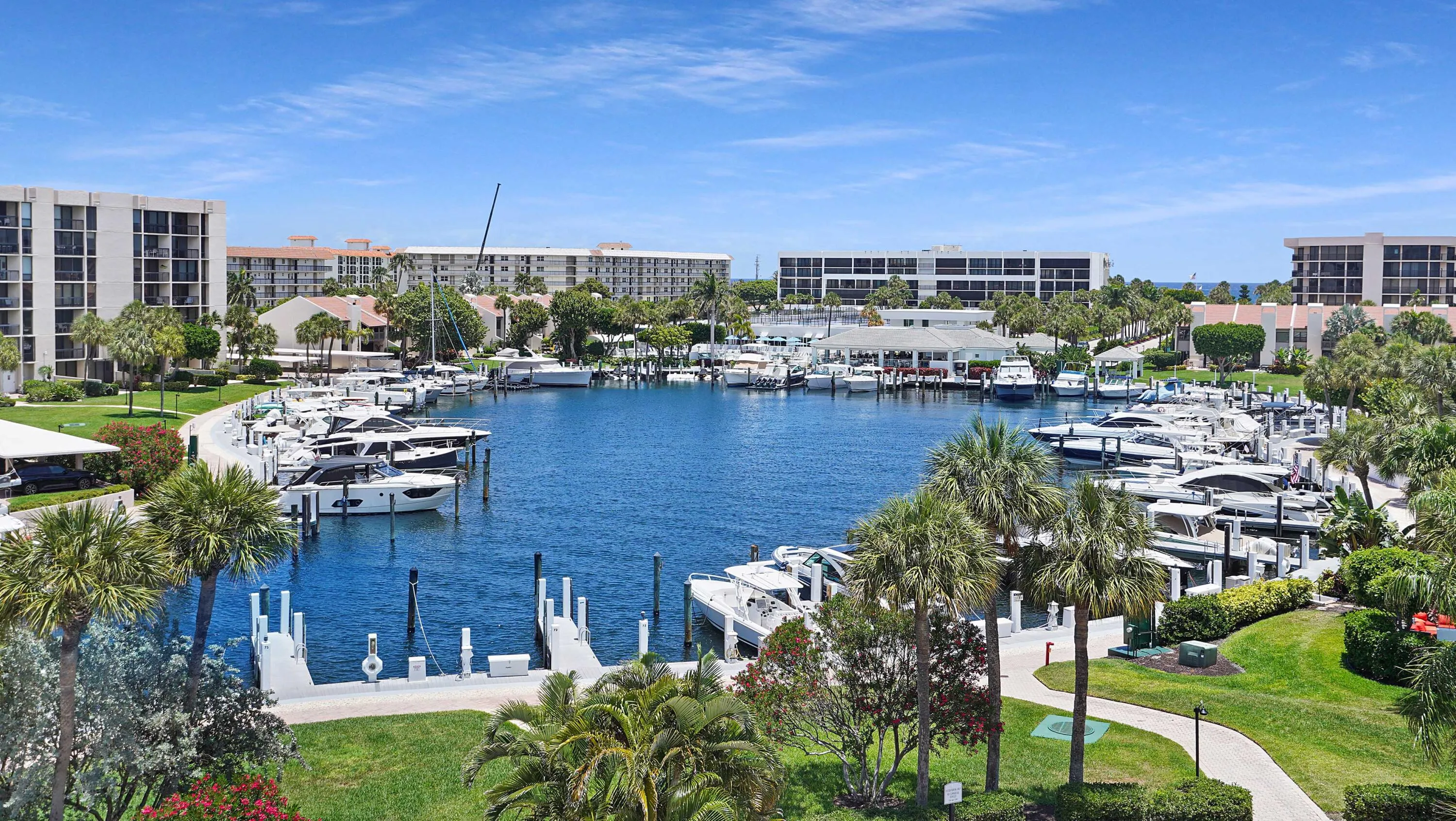 boca-raton-waterfront-community-amenity-