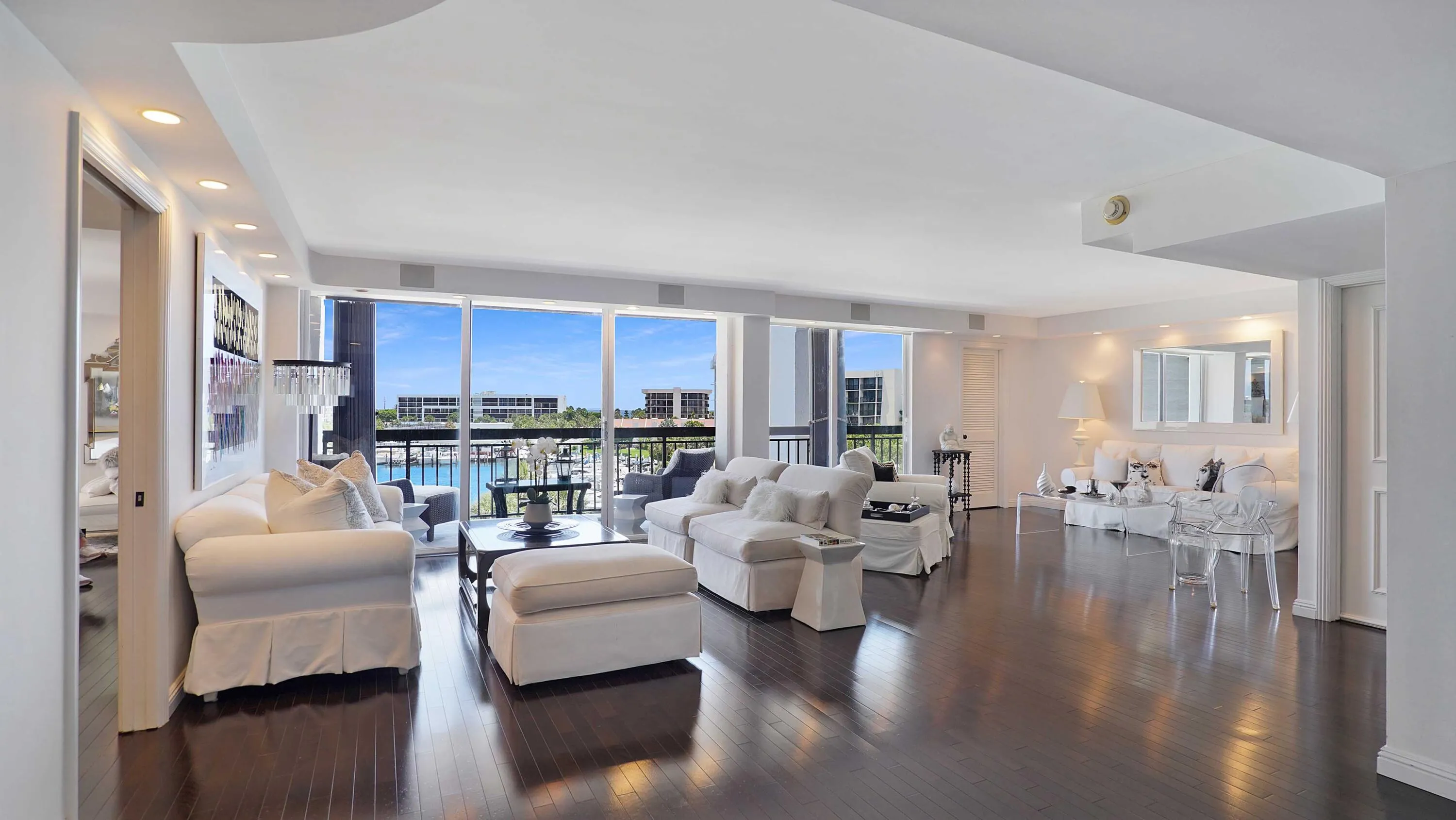 boca-raton-luxury-condo-505f-primary-bed