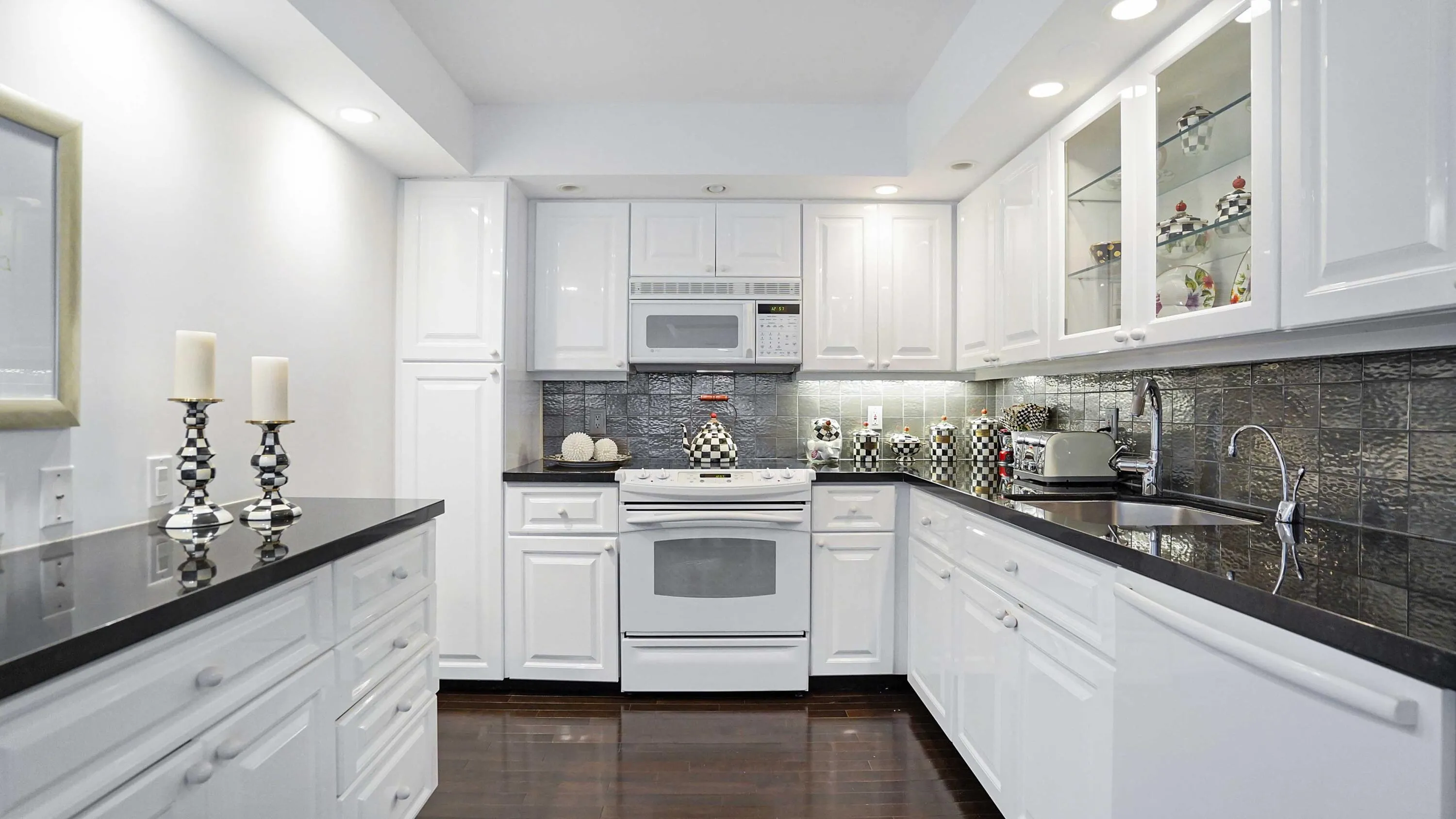 boca-raton-505f-modern-lines.jpg