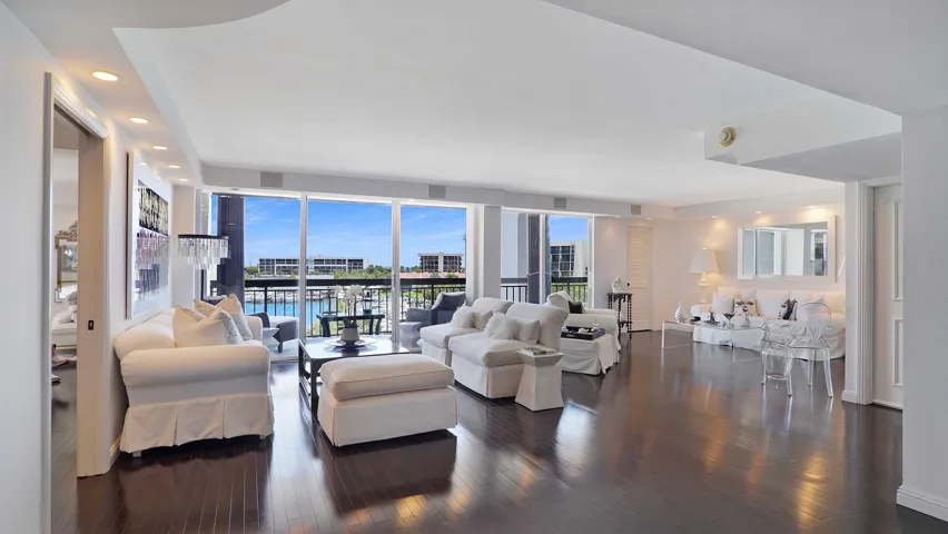 boca-raton-luxury-condo-505f-primary-bed