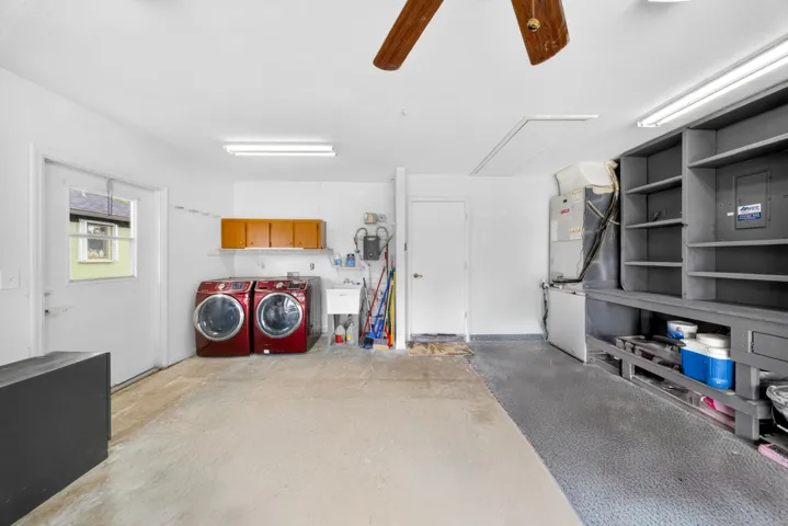 Garage w/Built-In Shelves