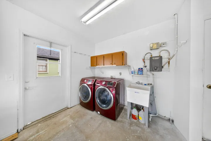 Washer & Dryer