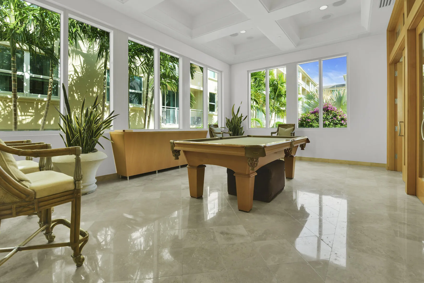 GAME ROOM/BILLARD