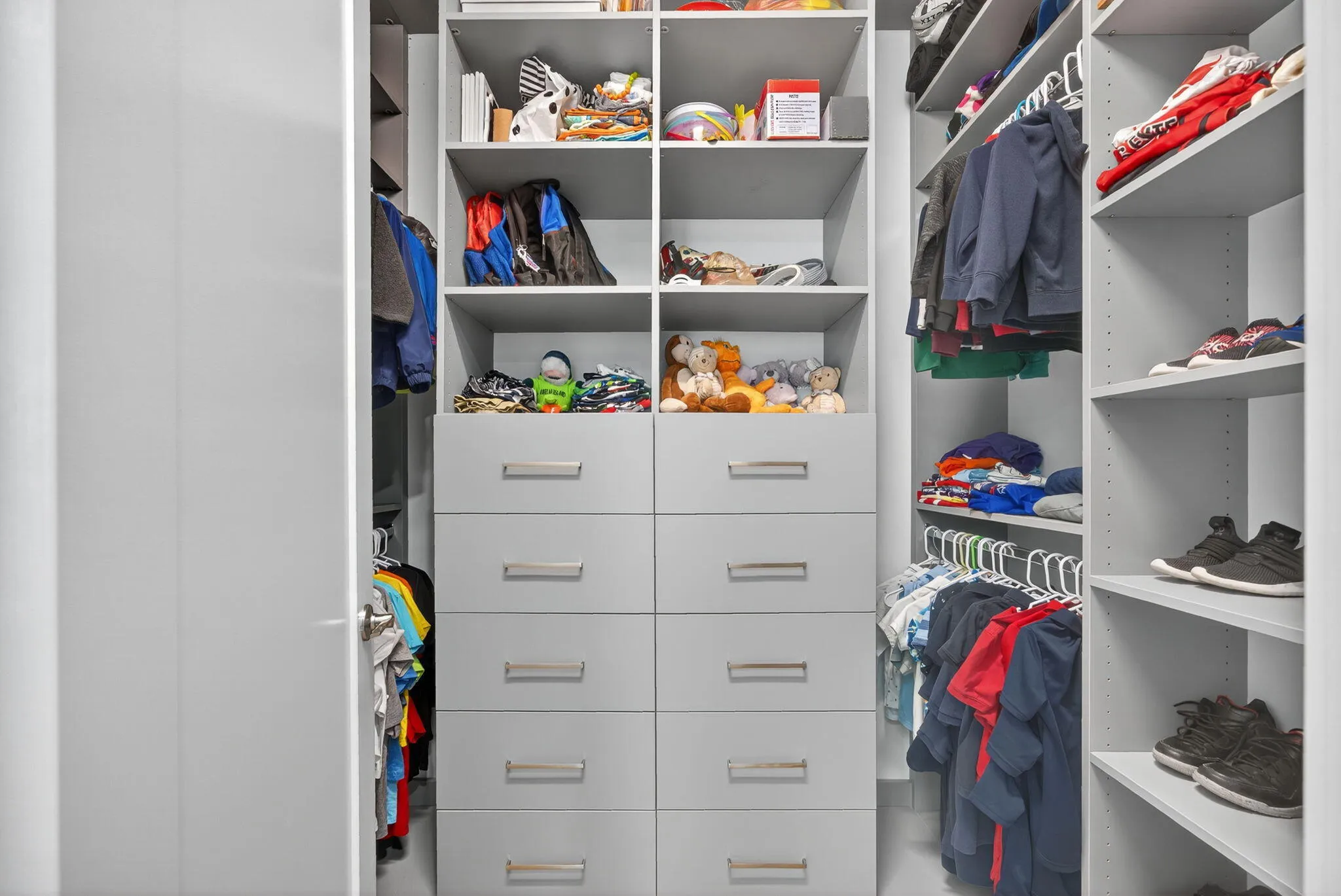 Bedroom 4 closet