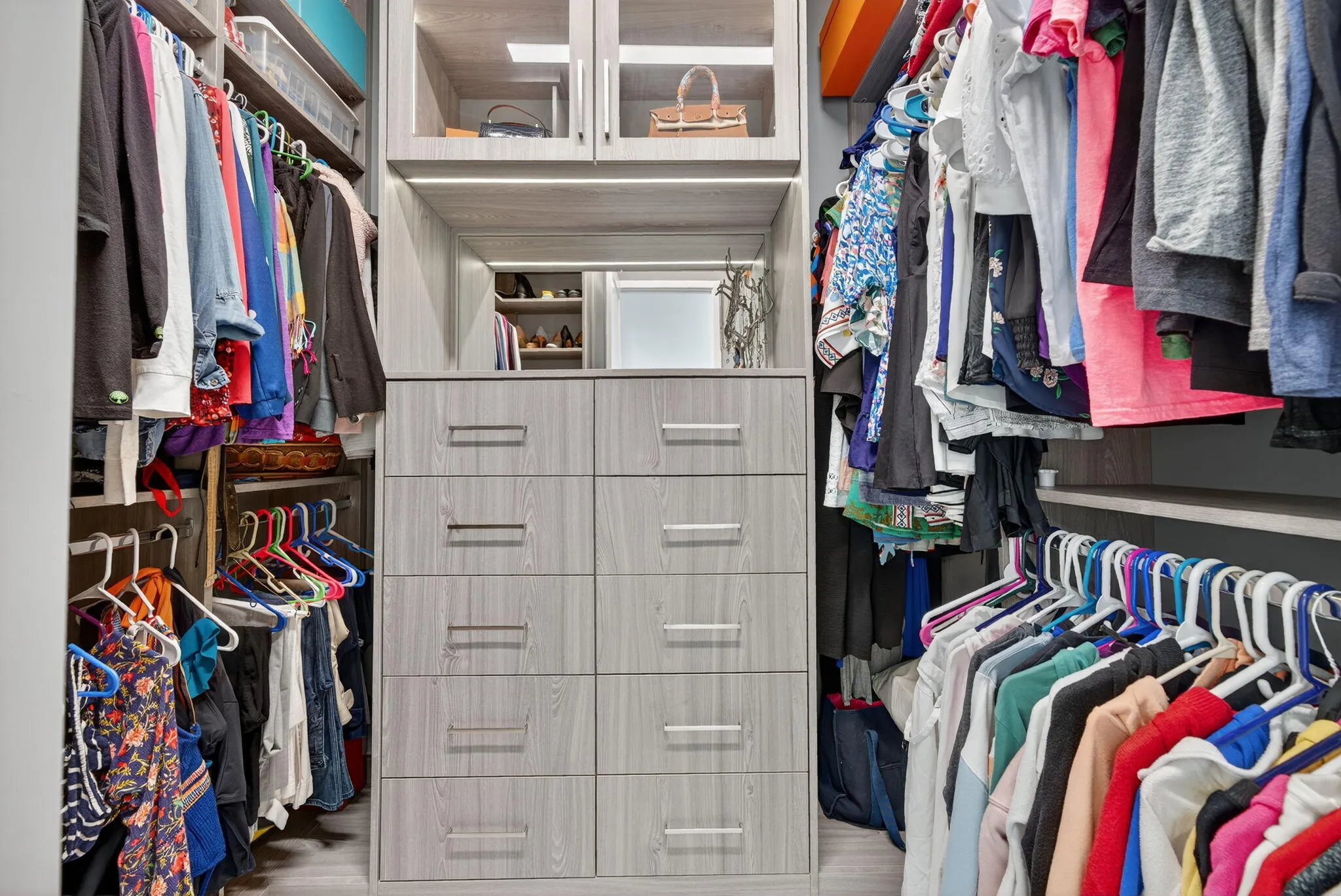 Custom closet design