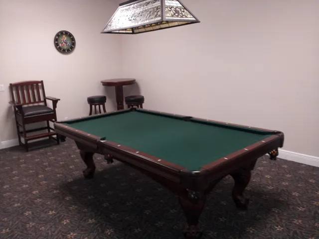 BILLIARD ROOM