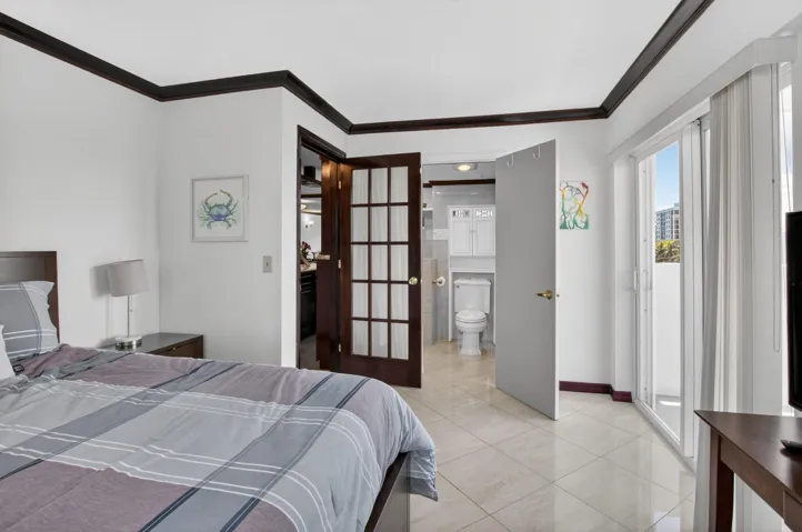 2nd bedroom ensuite bath