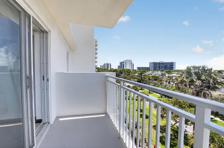 2nd balcony off 2nd BR