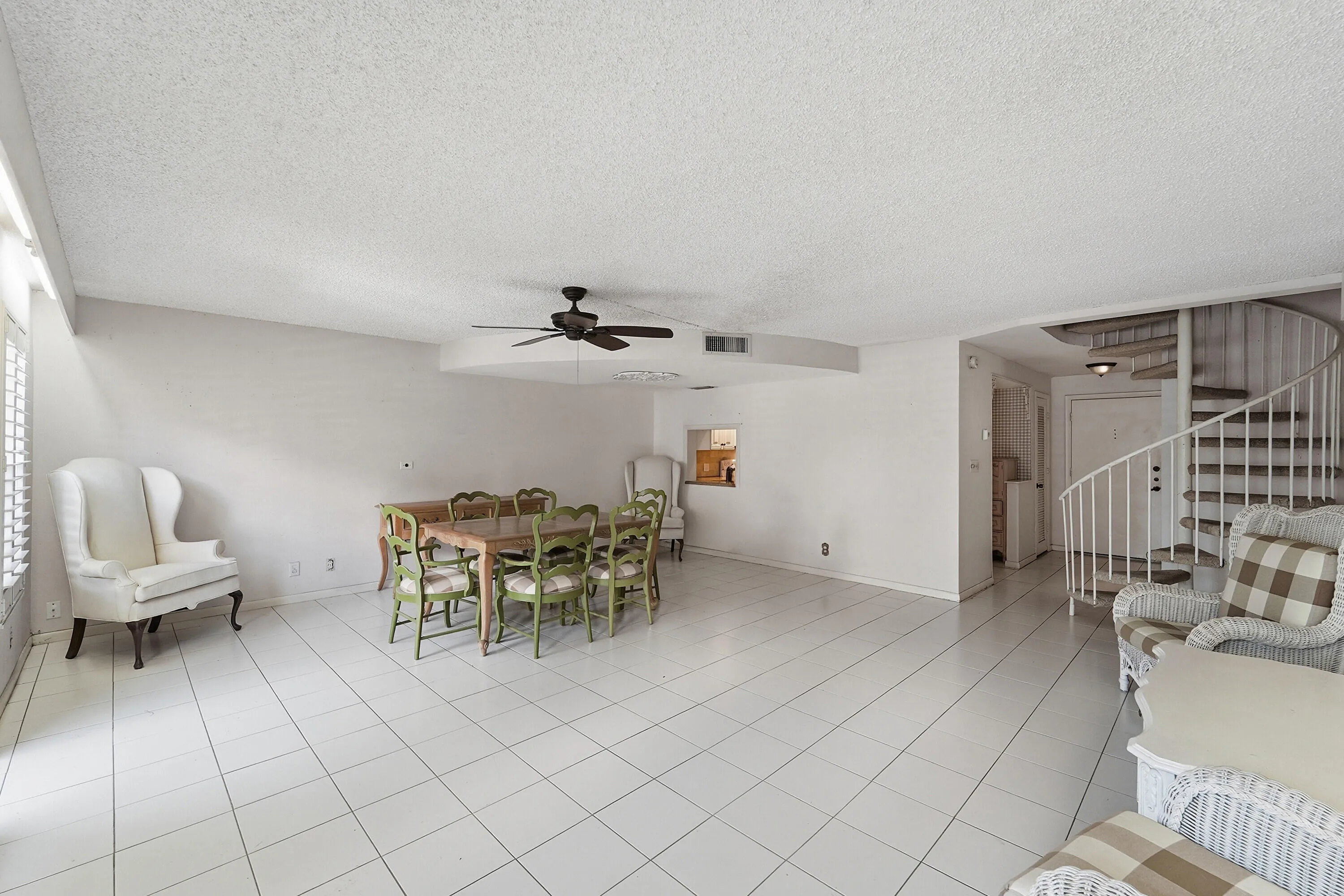 10_living room