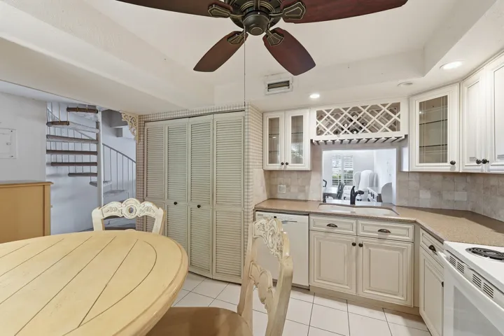 14_kitchen