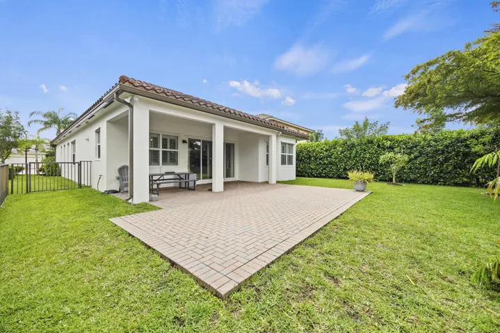 Full Yard