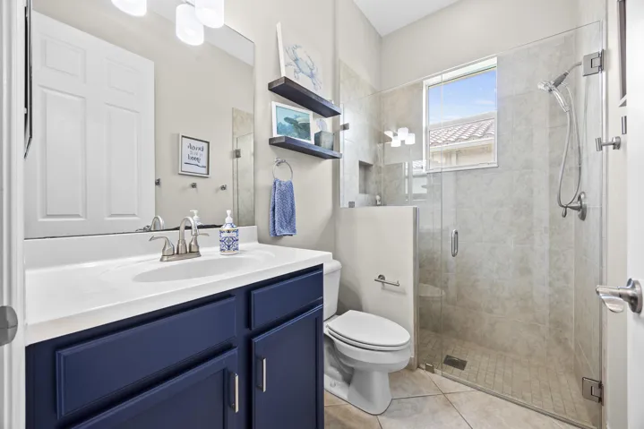 2nd Bathroom