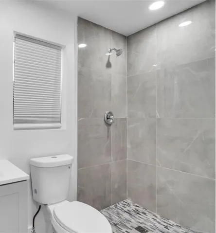 1436 Bath2