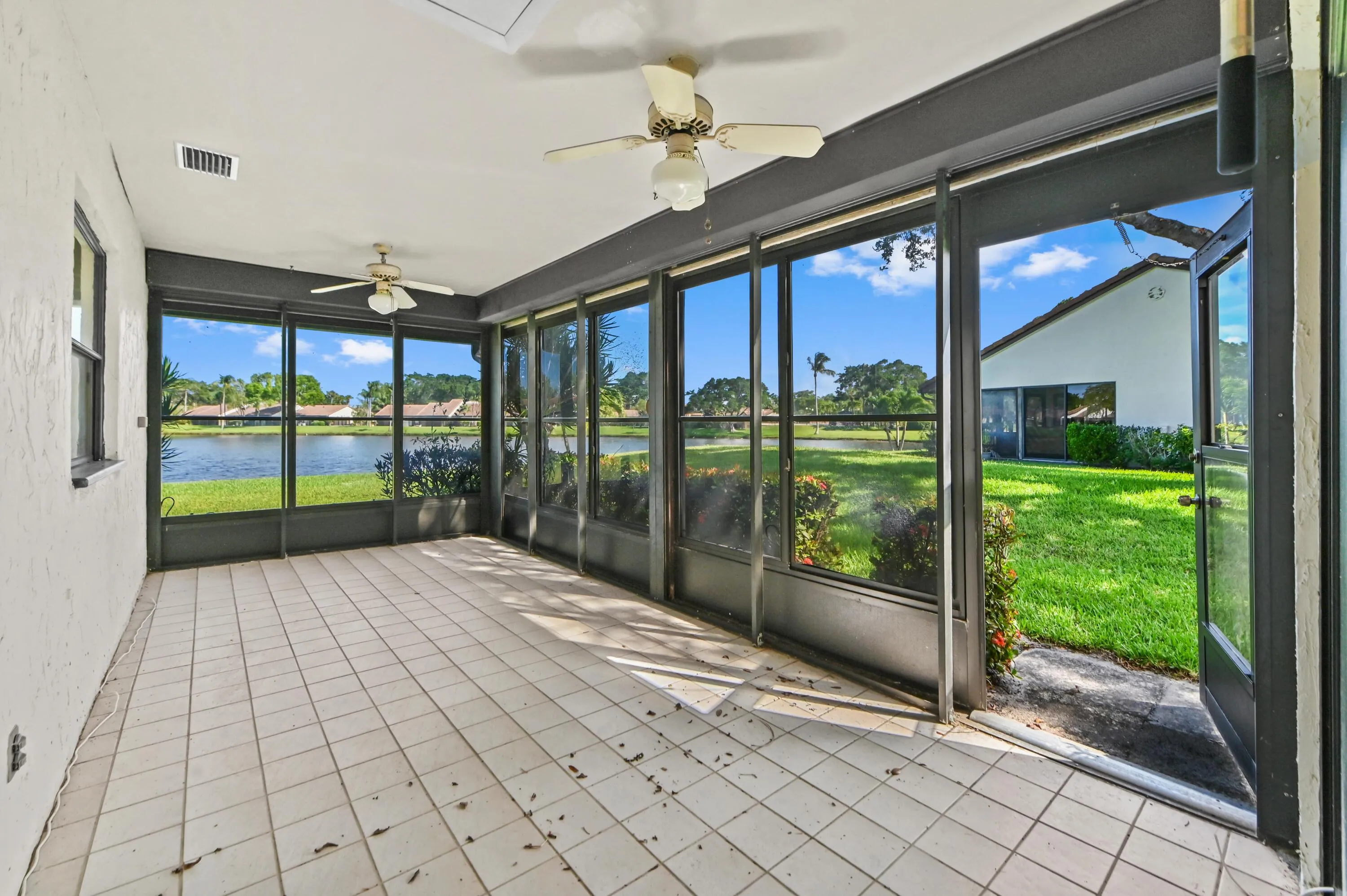 25 patio 01