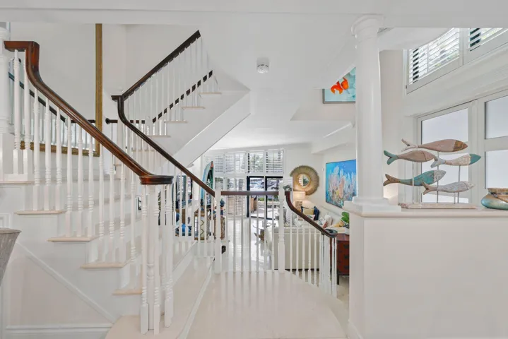 3010 N.E. 49th St. - 21.jpg-SMALL