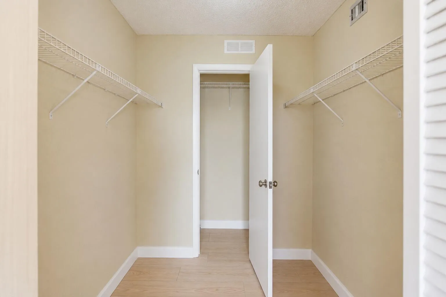 Walk in Closet