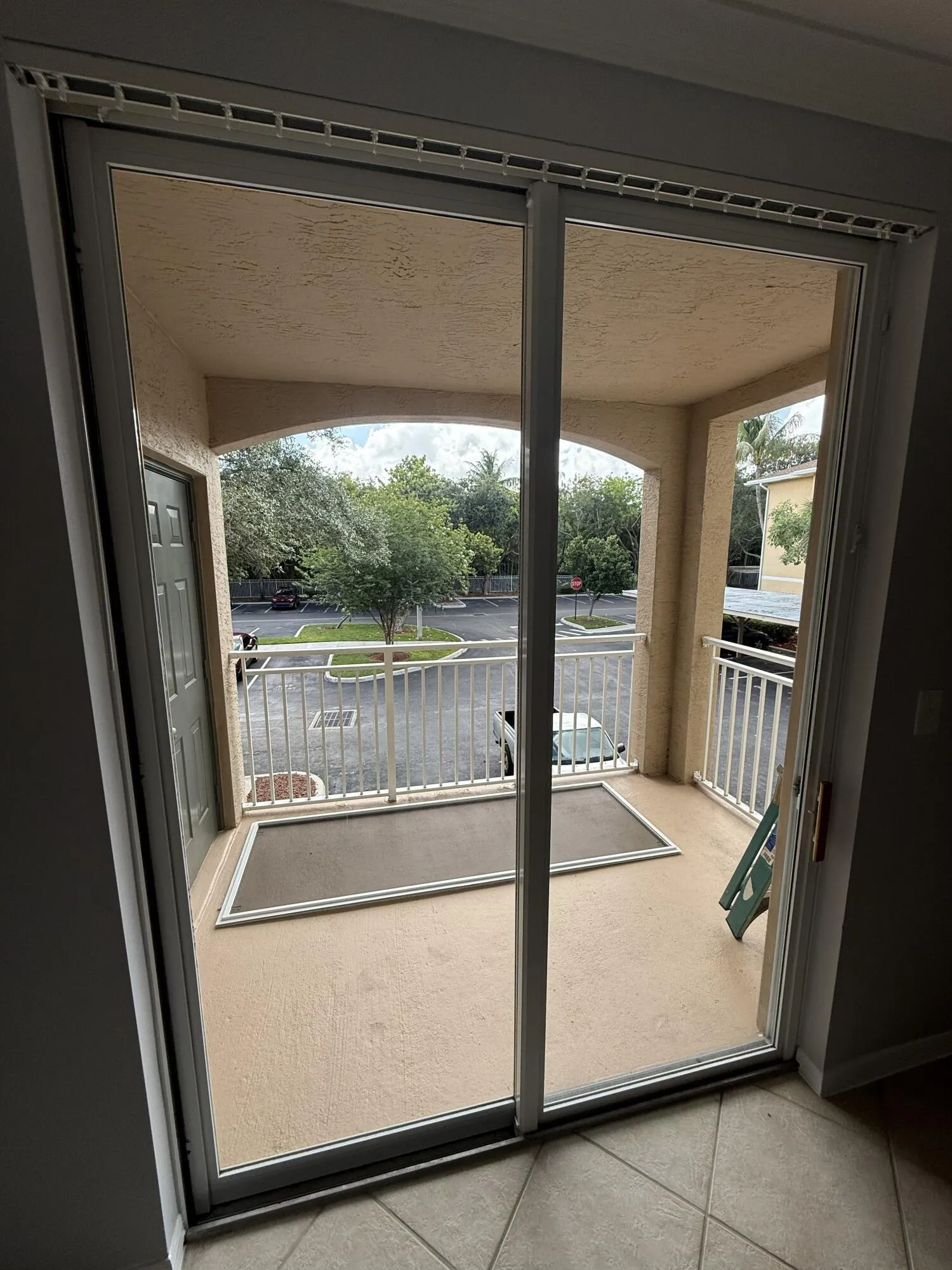 Balcony_1