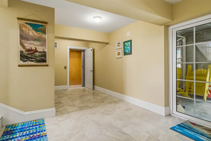 98-SOUTHPORT-COVE-34134-074