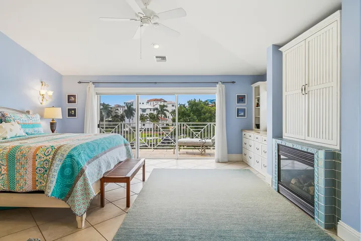 98-SOUTHPORT-COVE-34134-040