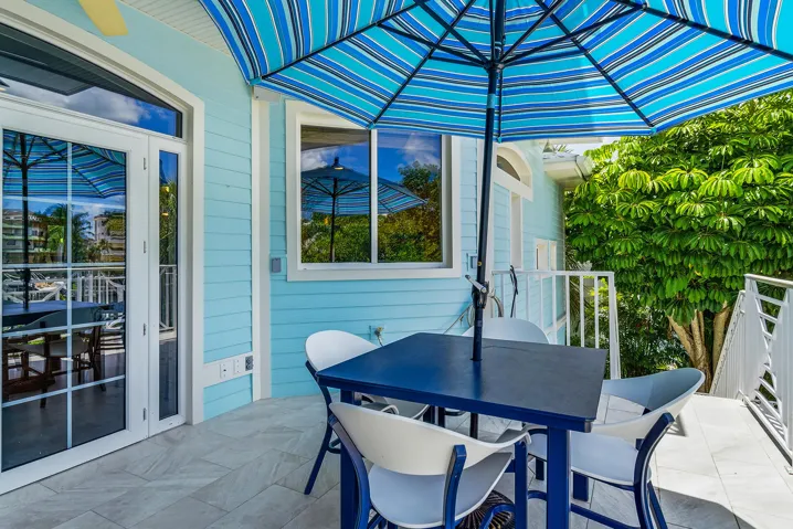 98-SOUTHPORT-COVE-34134-068