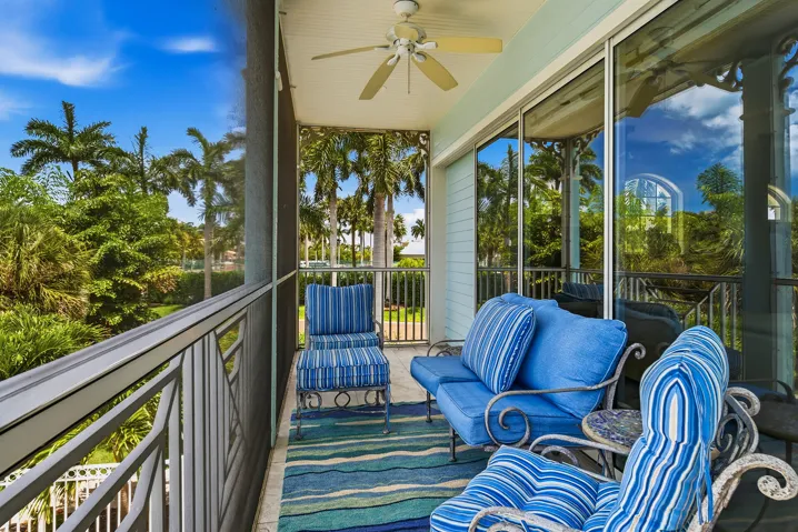 98-SOUTHPORT-COVE-34134-070