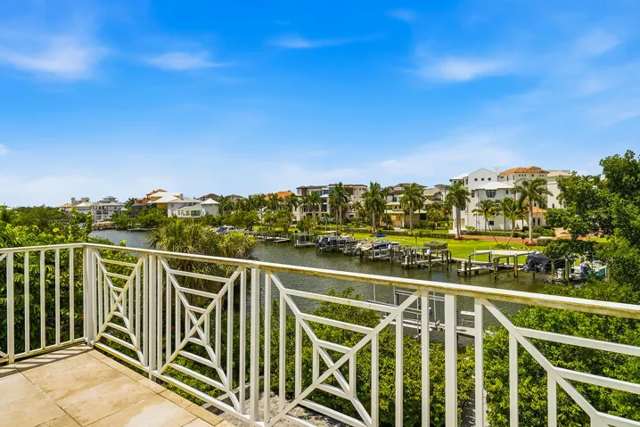 98-SOUTHPORT-COVE-34134-045