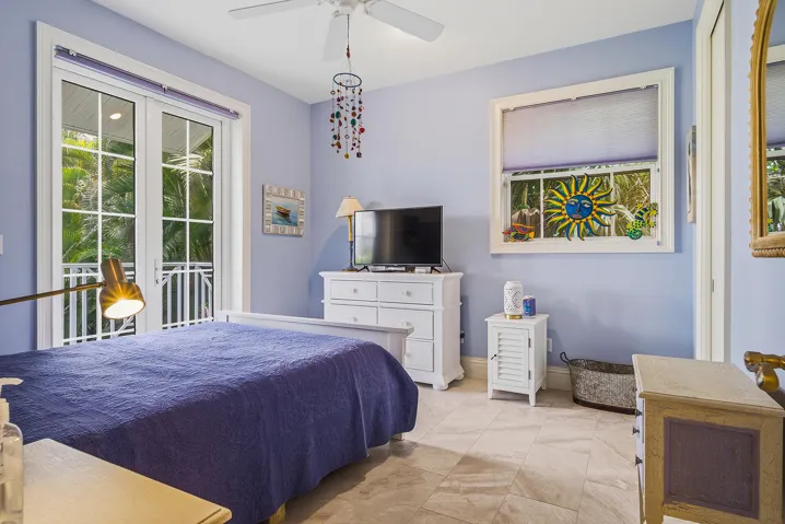 98-SOUTHPORT-COVE-34134-028