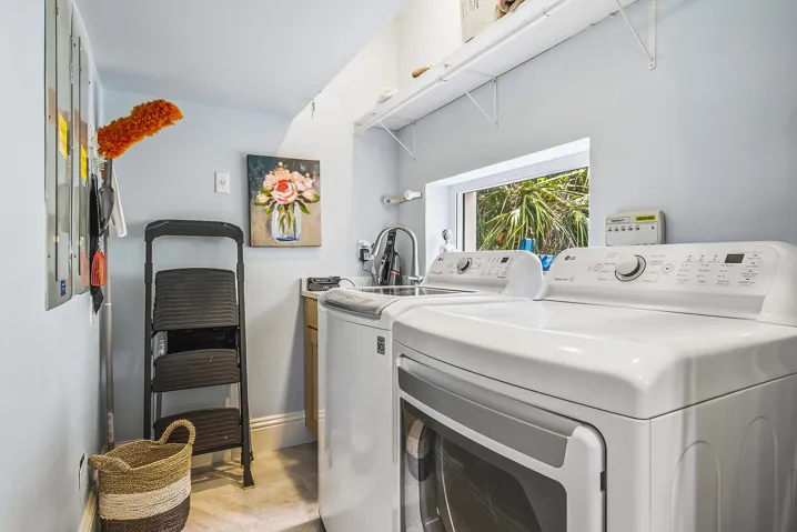 98-SOUTHPORT-COVE-34134-076
