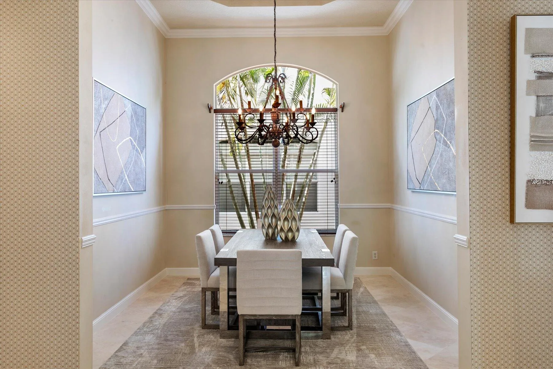 Formal Dining