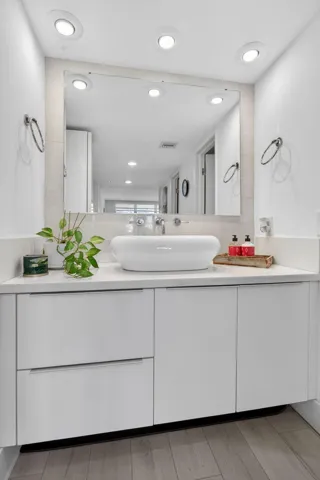 24-web-or-mls-901-5663