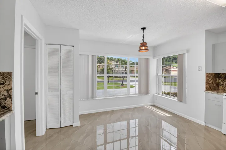 Kitchen dining area