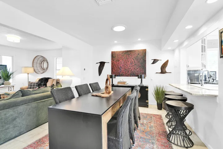 Bar Stools Seating - Unit 1