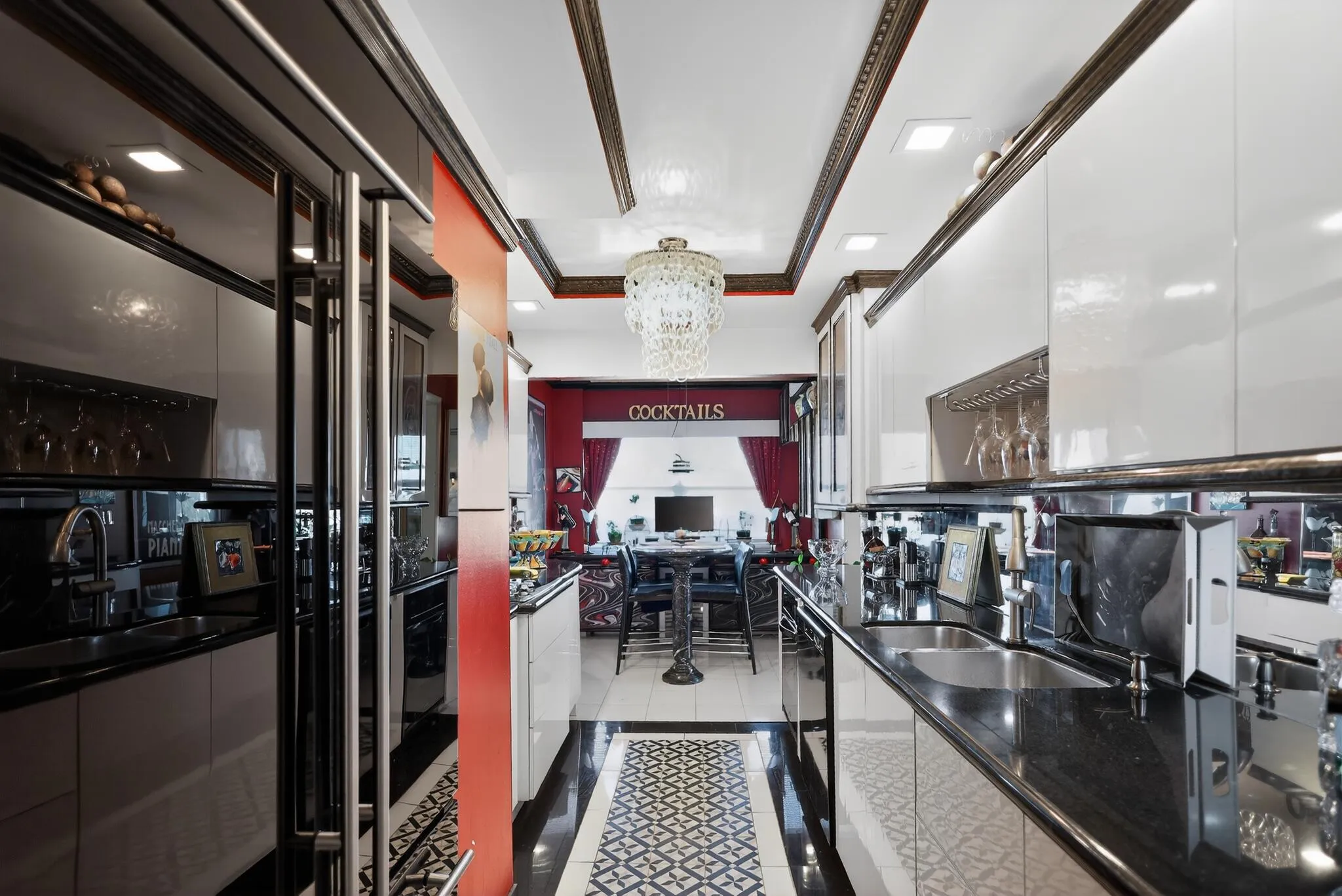 13_3400_Galt_Ocean_Dr-Kitchen-9169