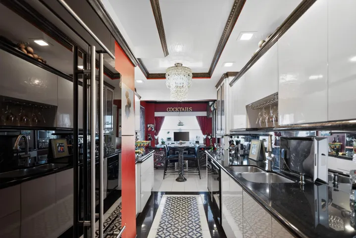 13_3400_Galt_Ocean_Dr-Kitchen-9169