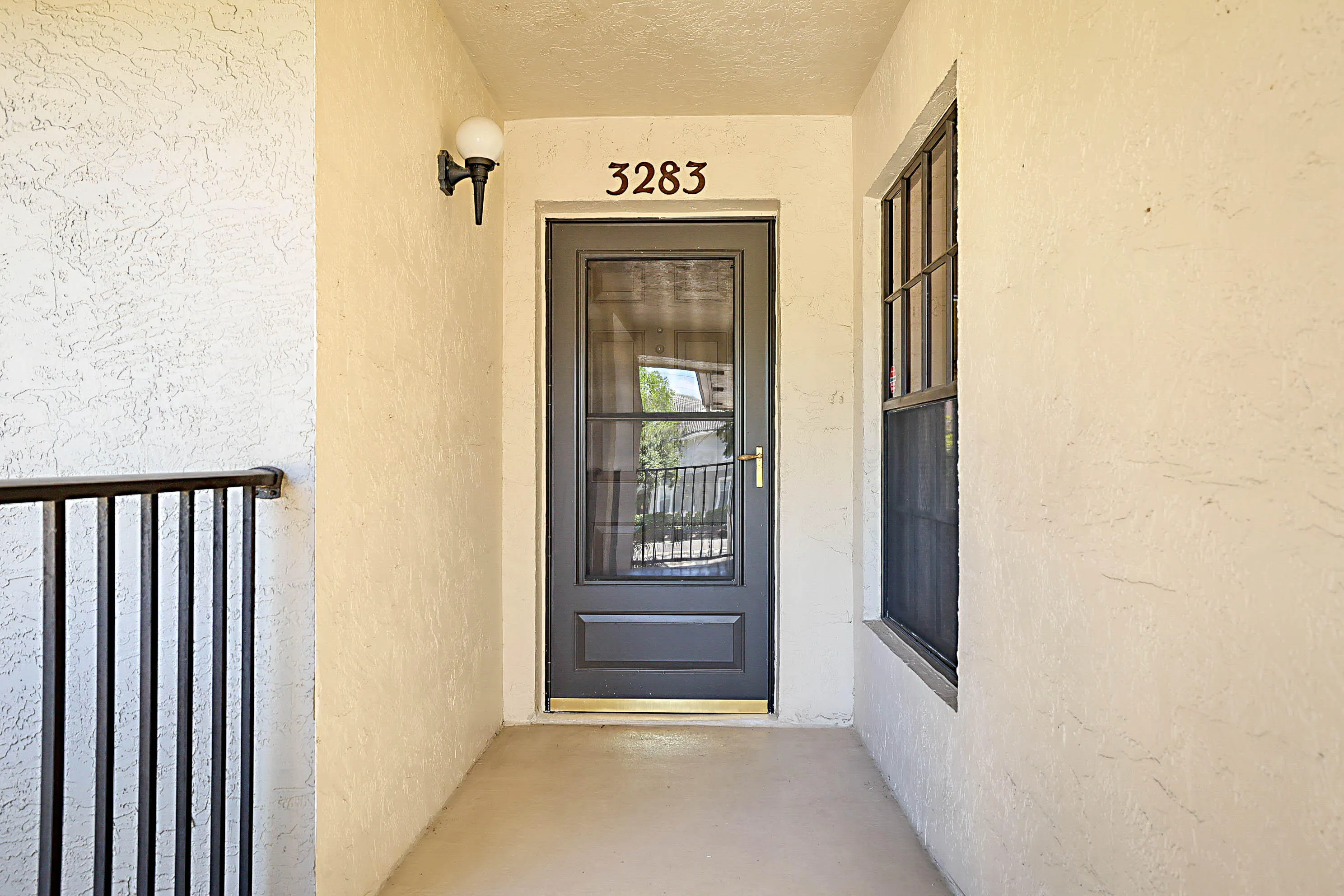 3283 Jog Park Dr -32