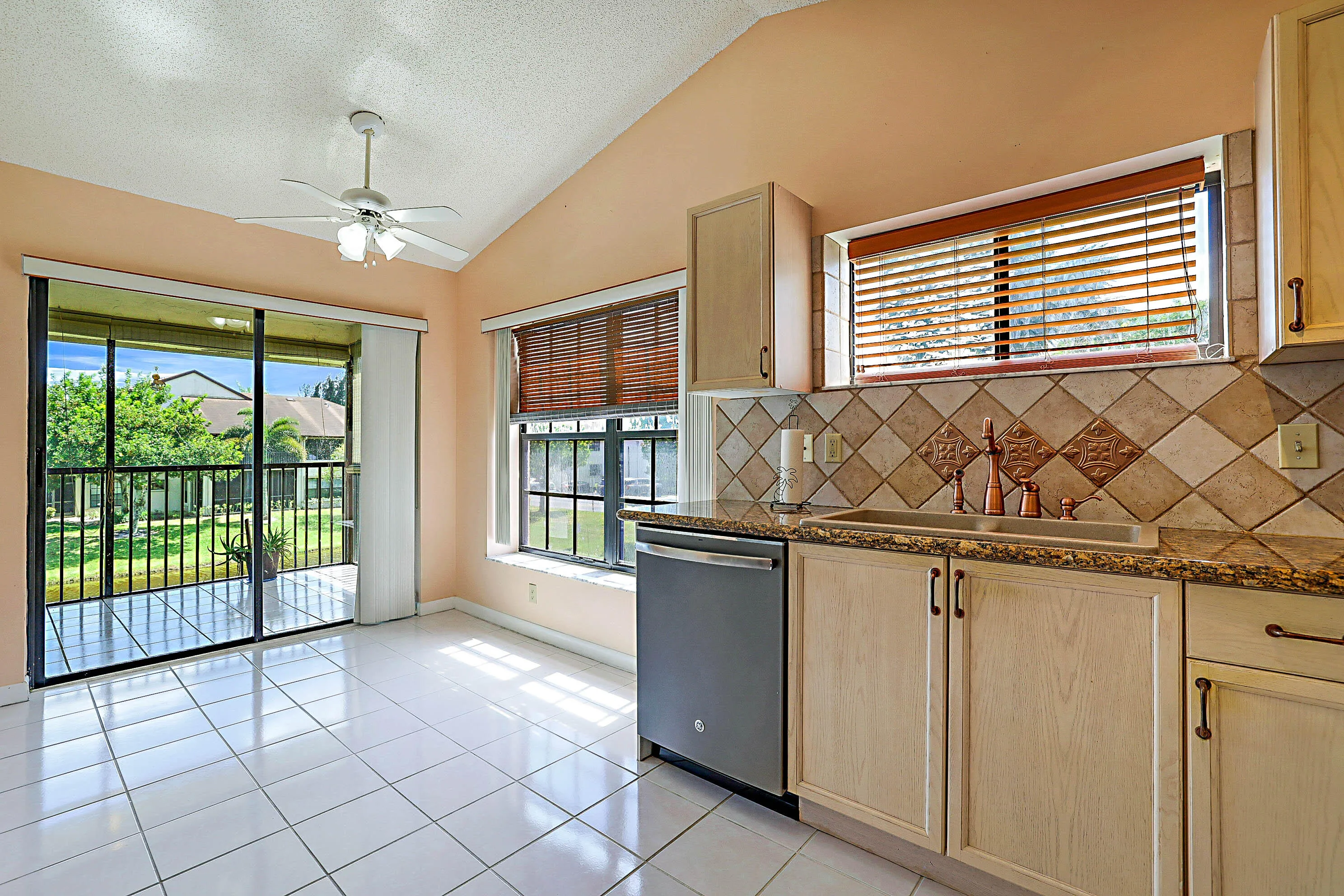 3283 Jog Park Dr -14