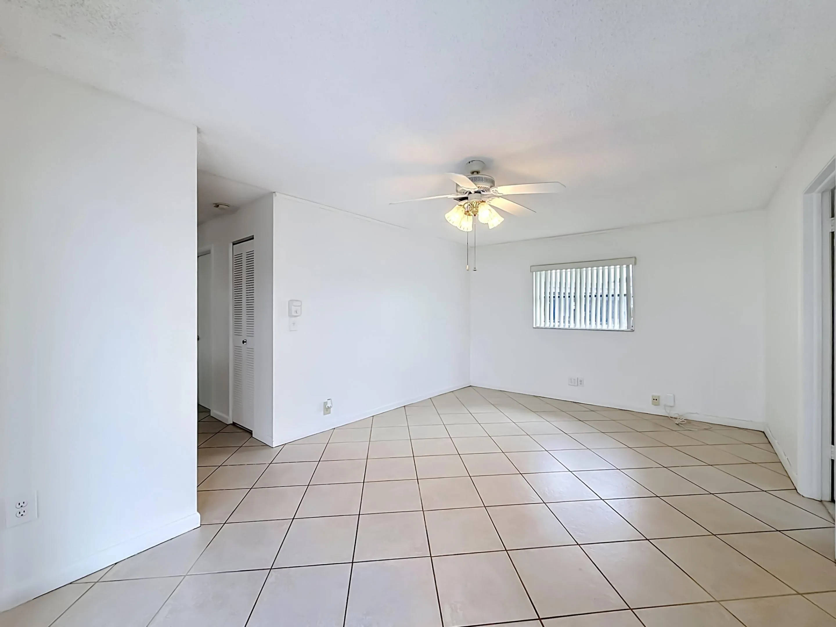 8504 NW 14th Street-31