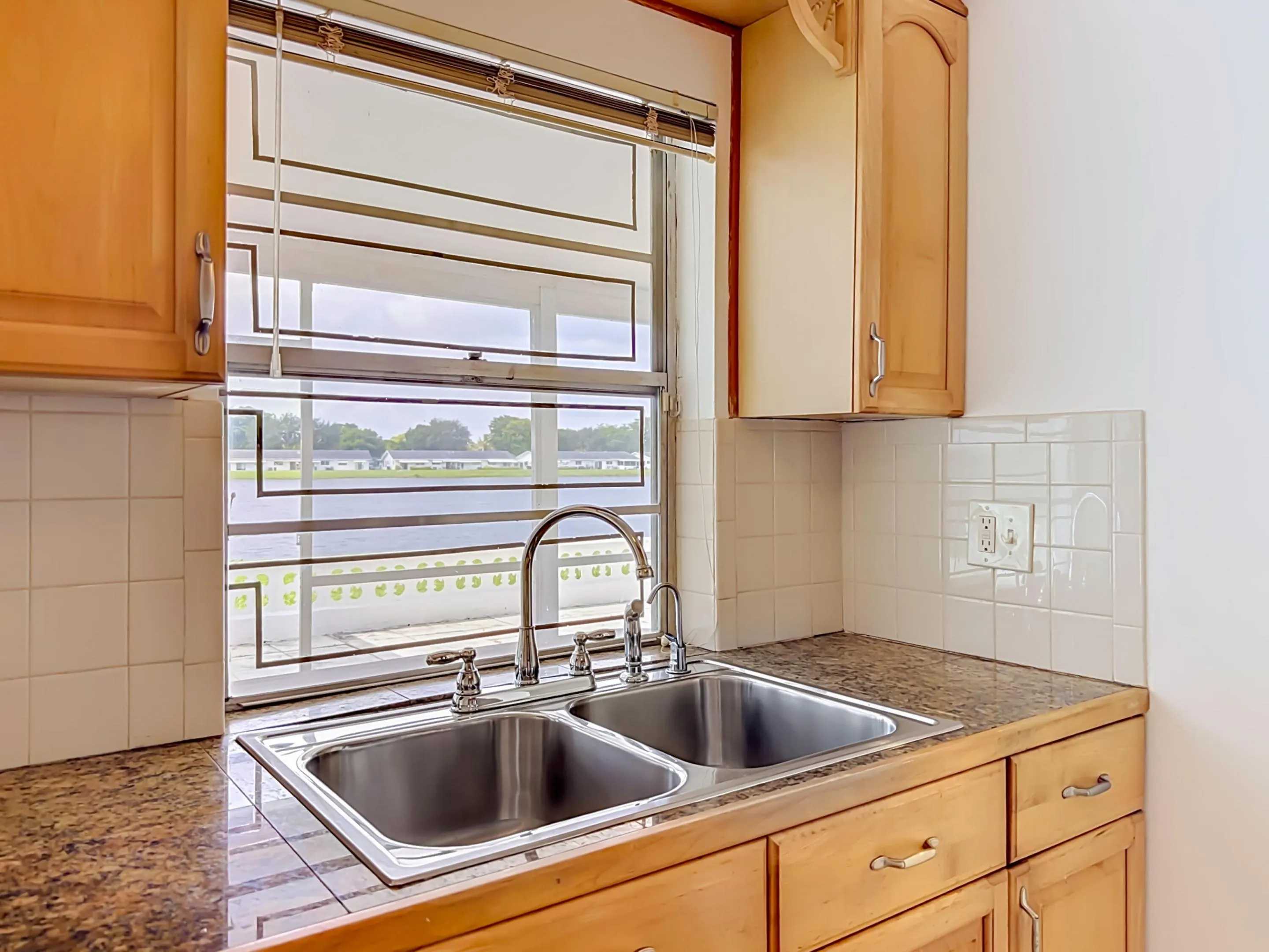 8504 NW 14th Street-25