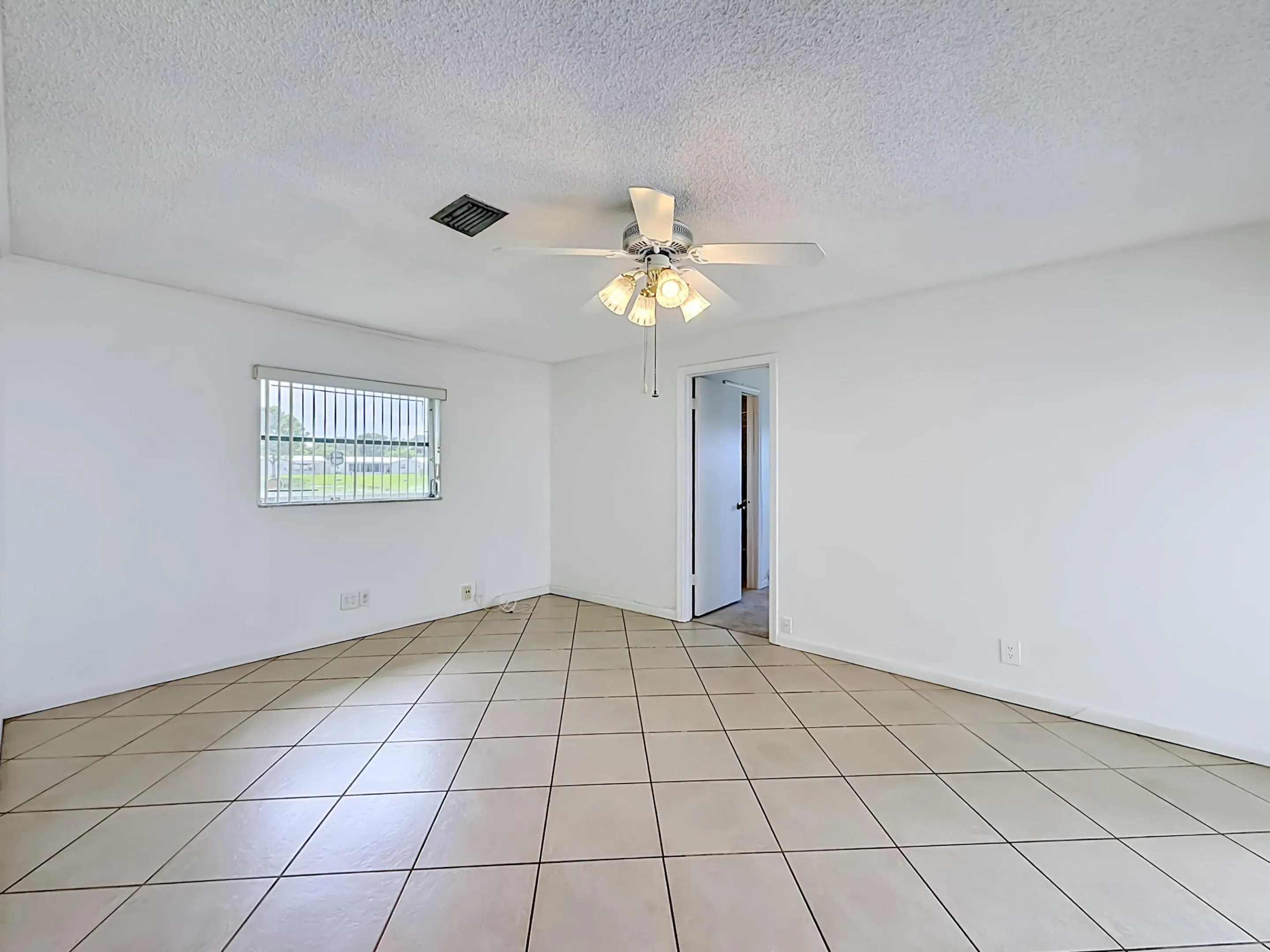 8504 NW 14th Street-30