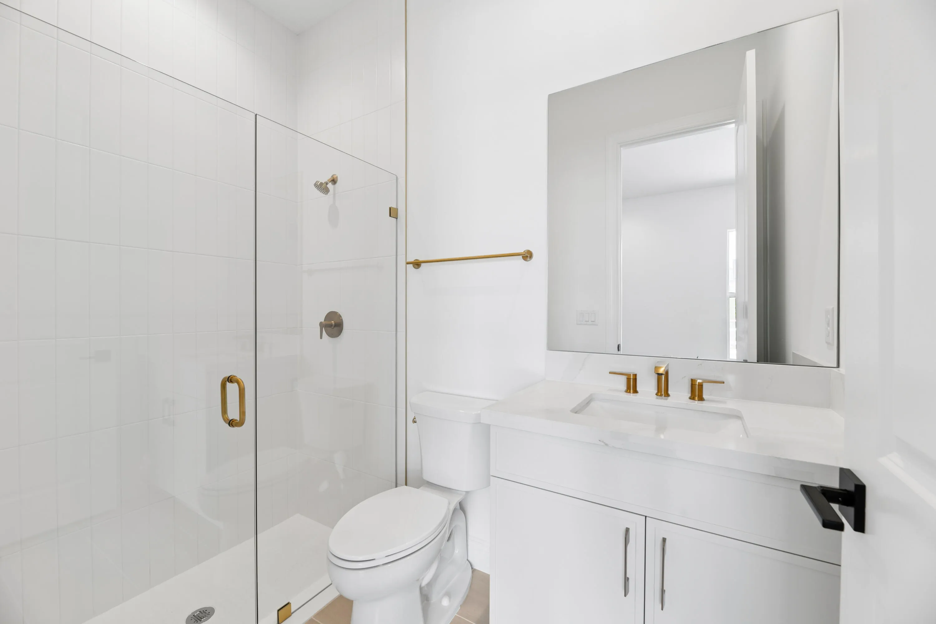 GUEST BATROOM