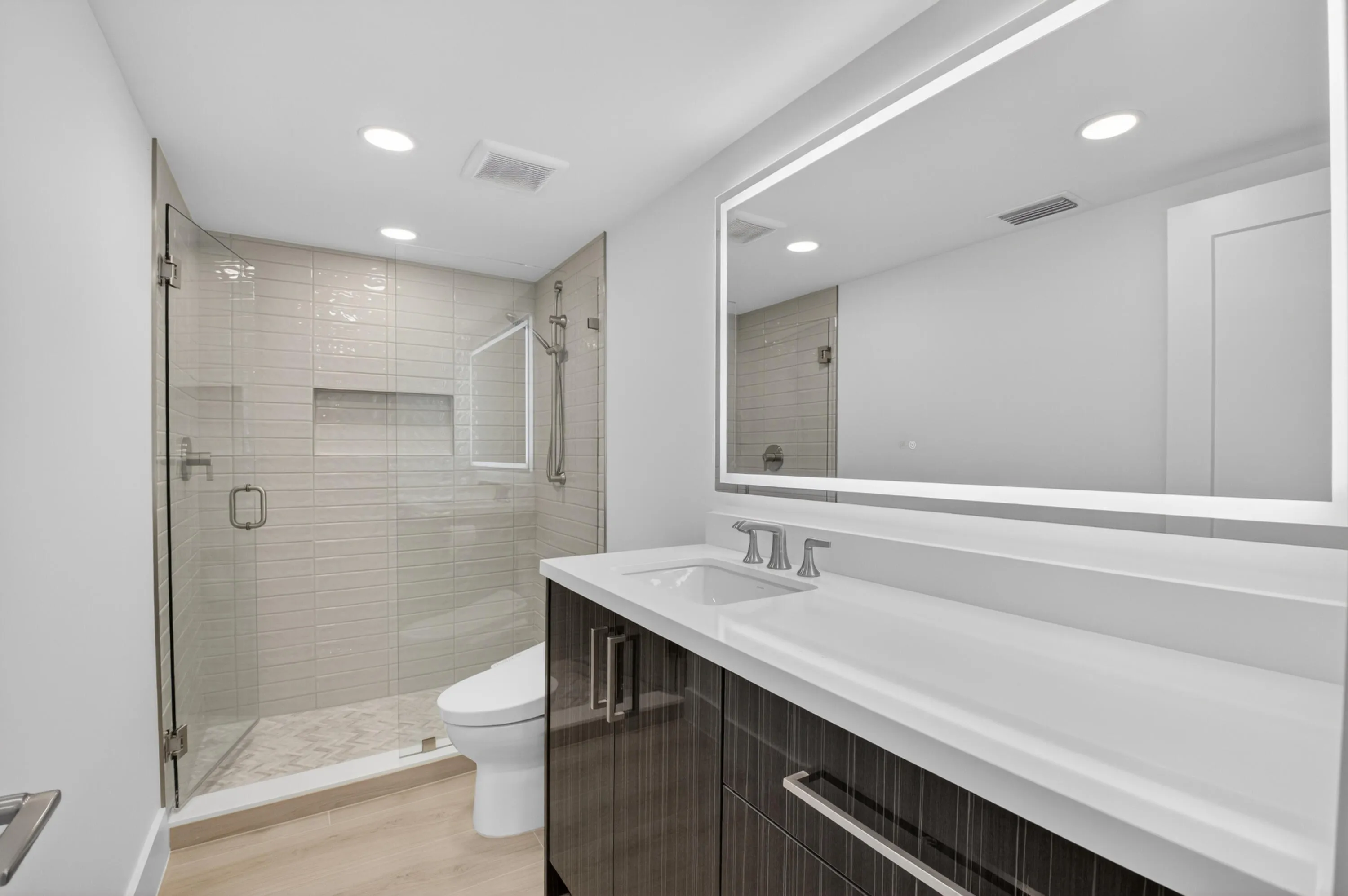 Full bath primary