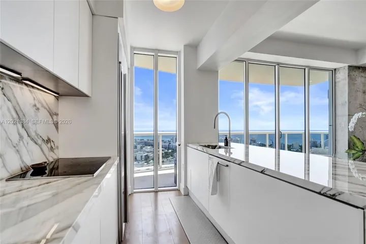 BRIGHT AND FULLY UPGRADED KITCHEN WITH MARBLE COUNTERTOP!
