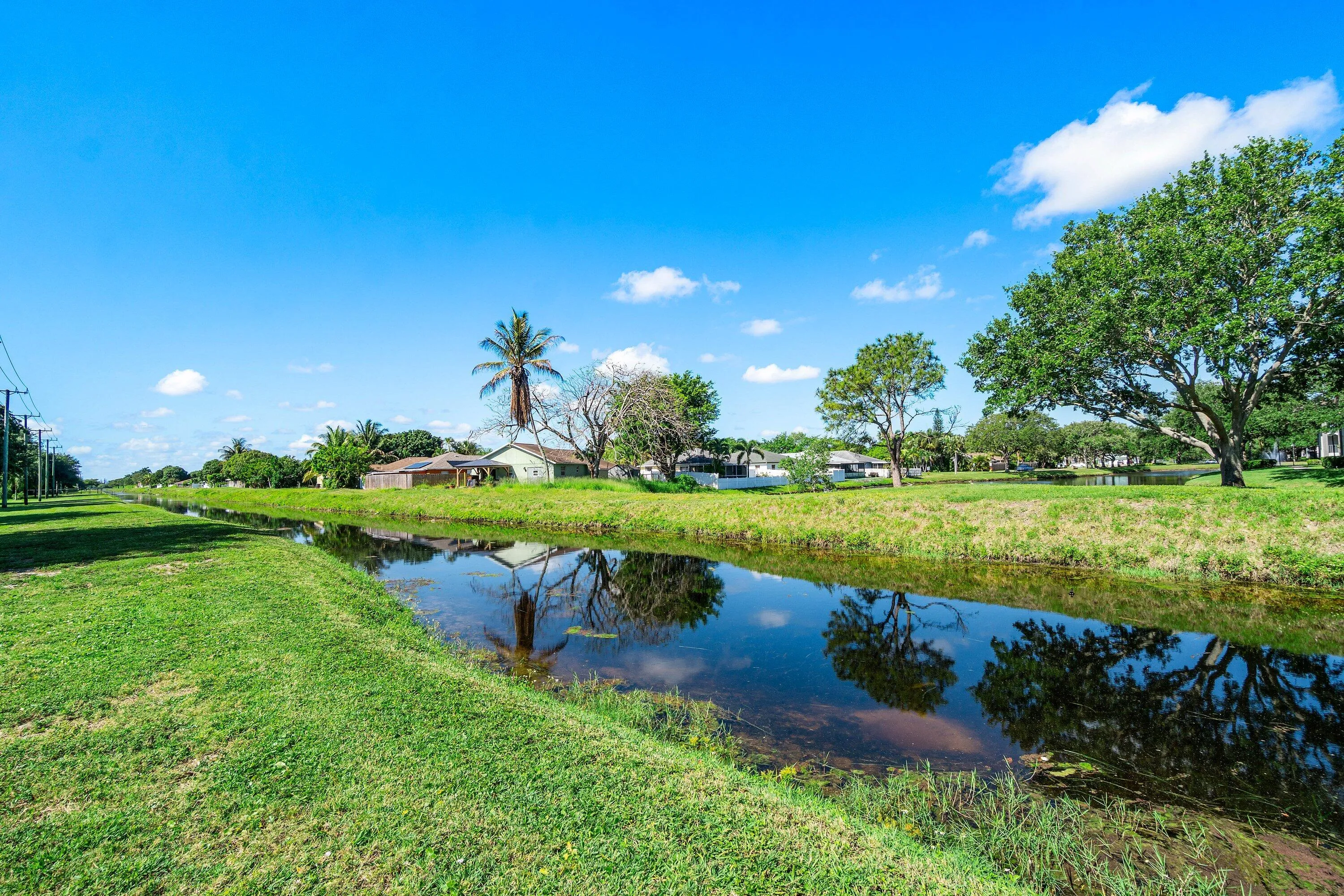 044-10137MangroveDrive-203-BoyntonBeach-