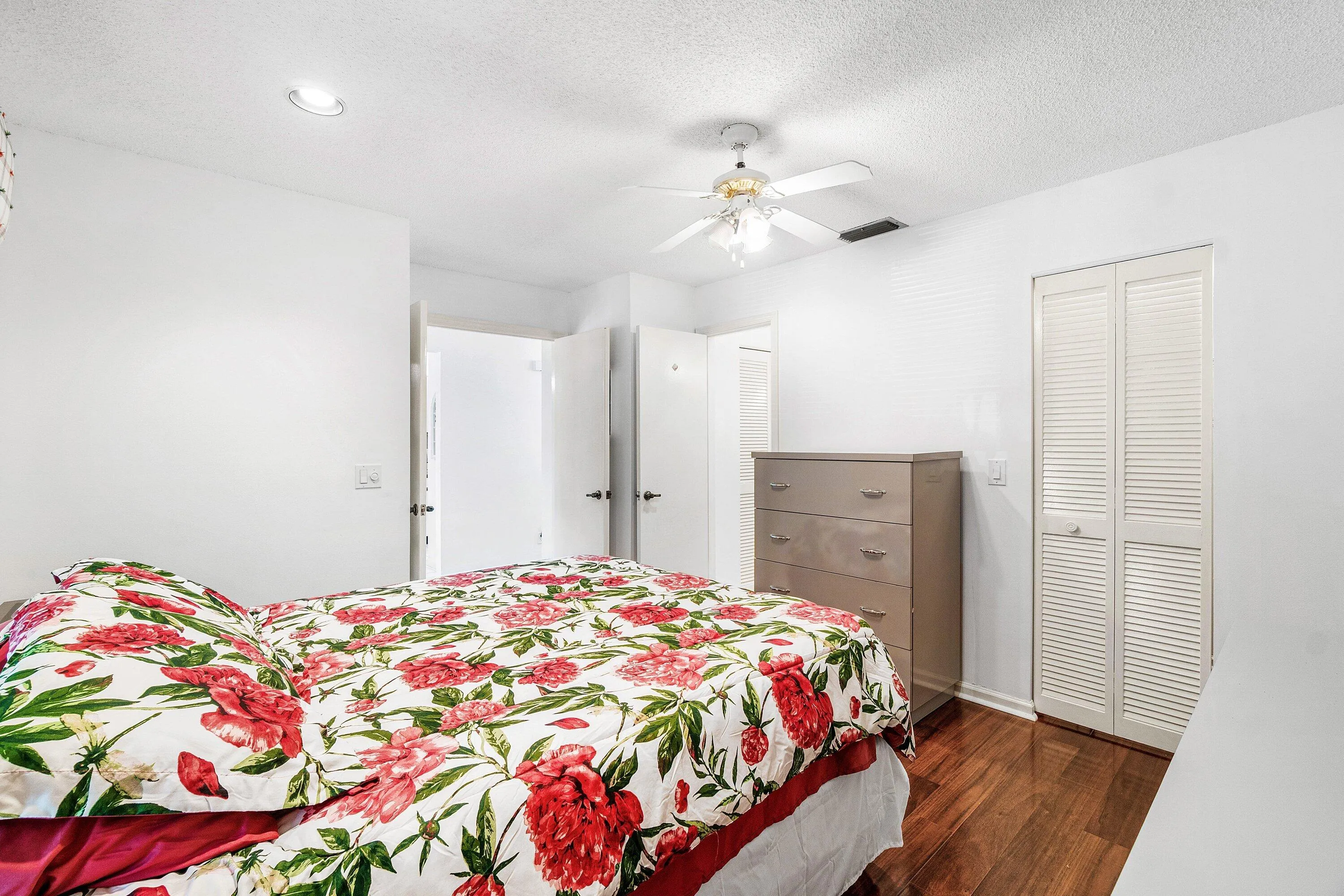 028-10137MangroveDrive-203-BoyntonBeach-