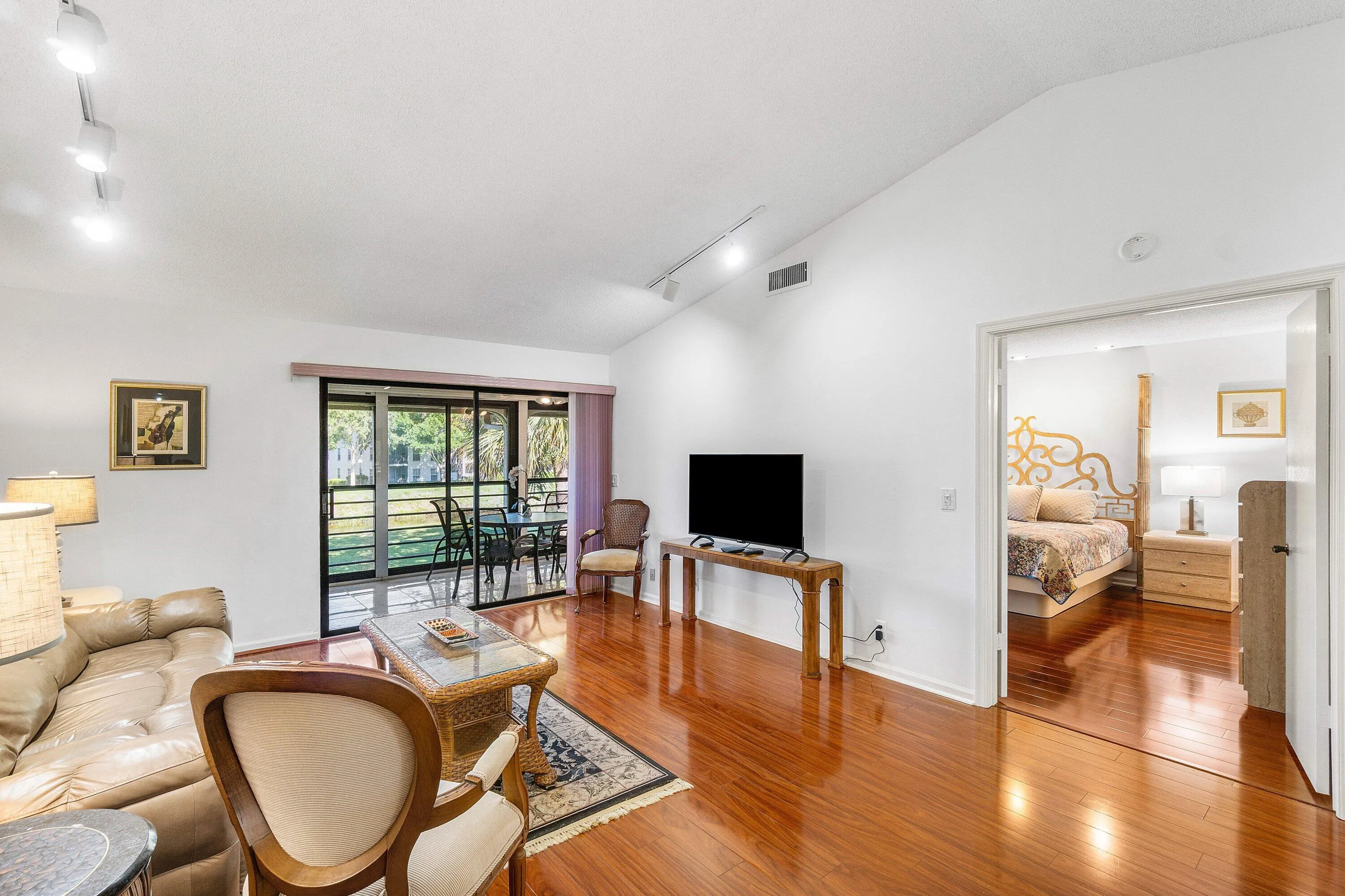 013-10137MangroveDrive-203-BoyntonBeach-